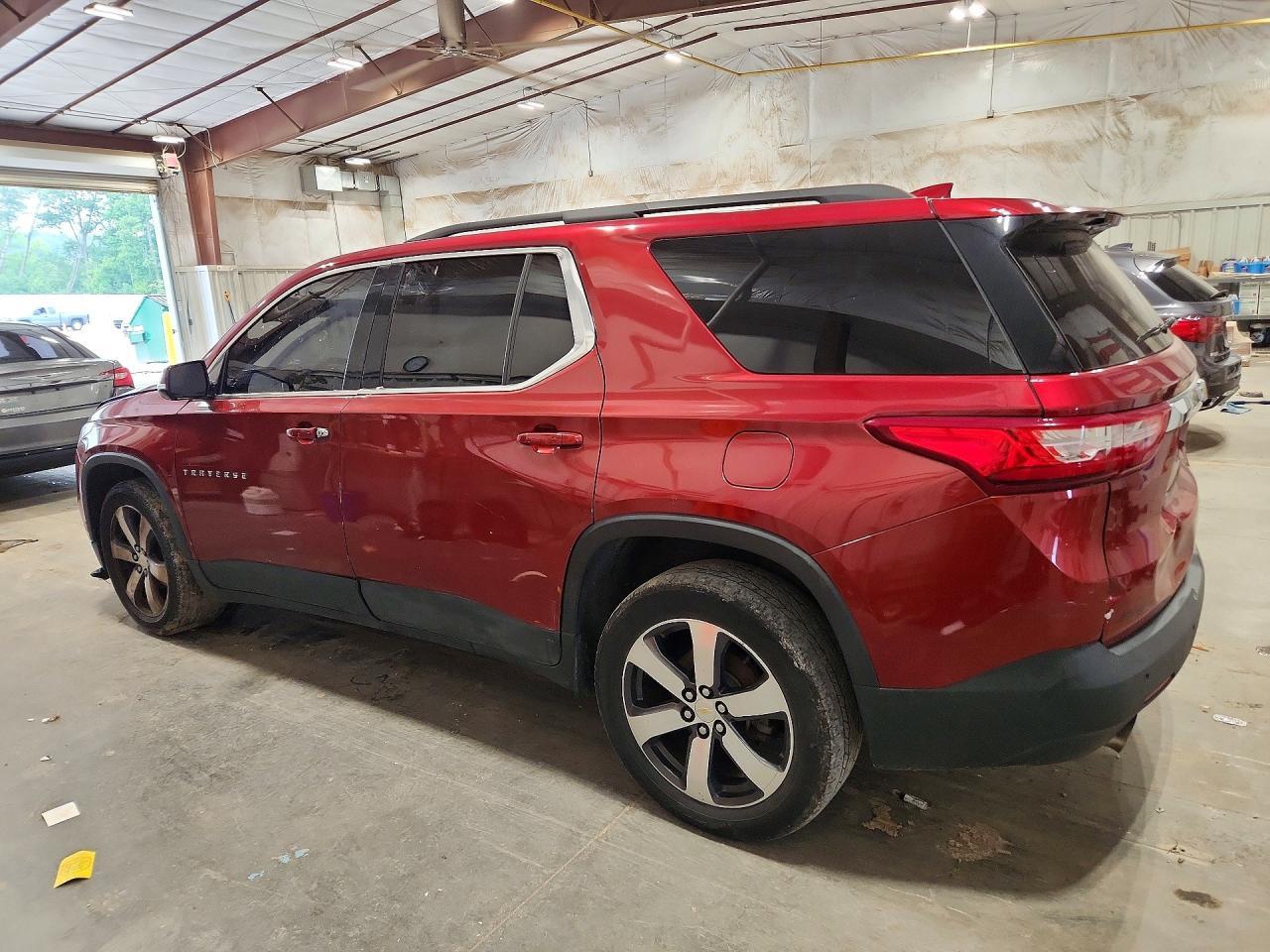 2019 Chevrolet Traverse Lt - Фото 2