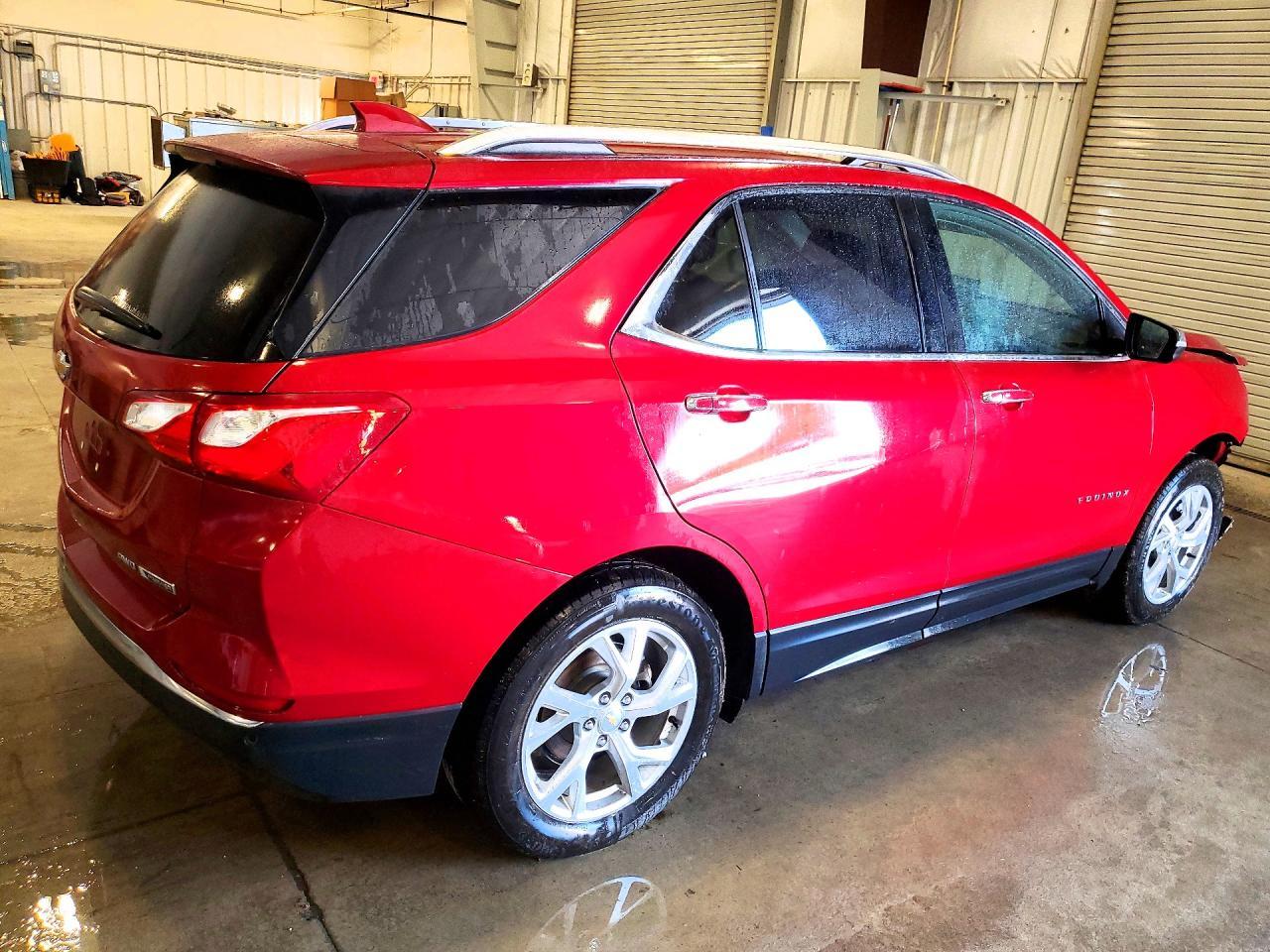 2018 Chevrolet Equinox Premier - Image 3