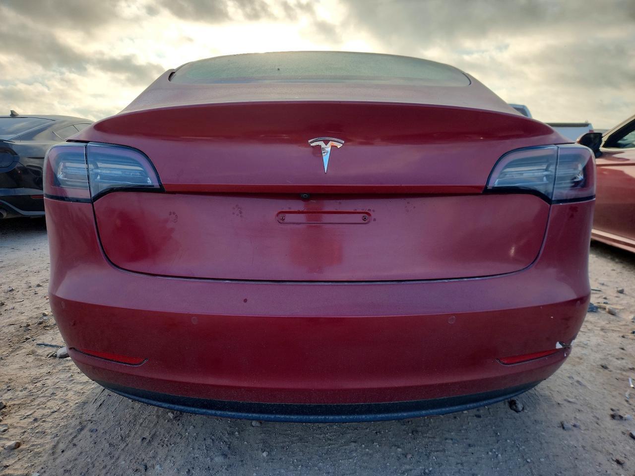 2023 Tesla Model 3 - Фото 6