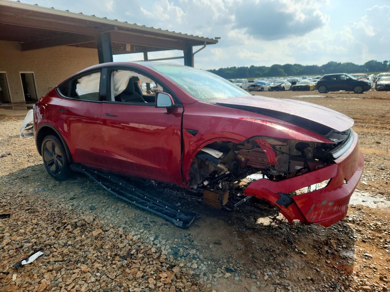 2026 Tesla Model Y - Фото 4