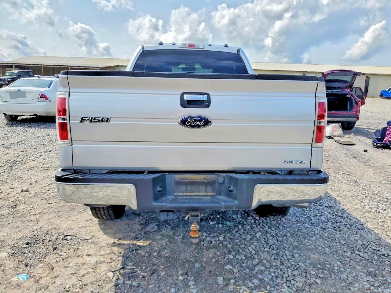 2014 Ford F150 Super Cab - Image 6