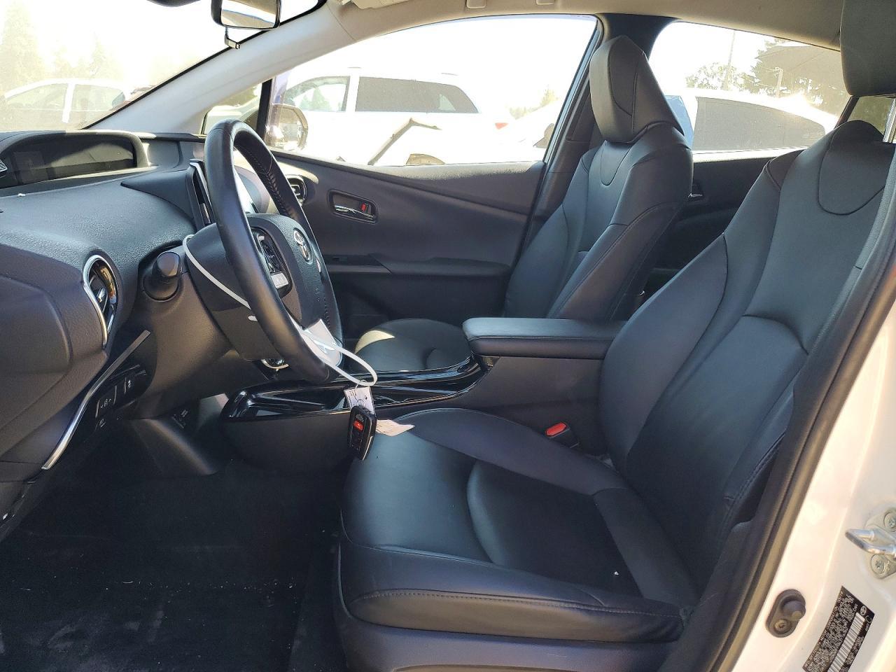 2019 Toyota Prius Prime Premium - Image 7