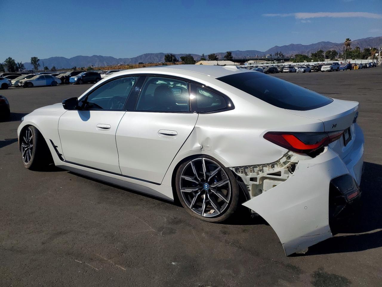 2024 BMW I4 M50 - Фото 2