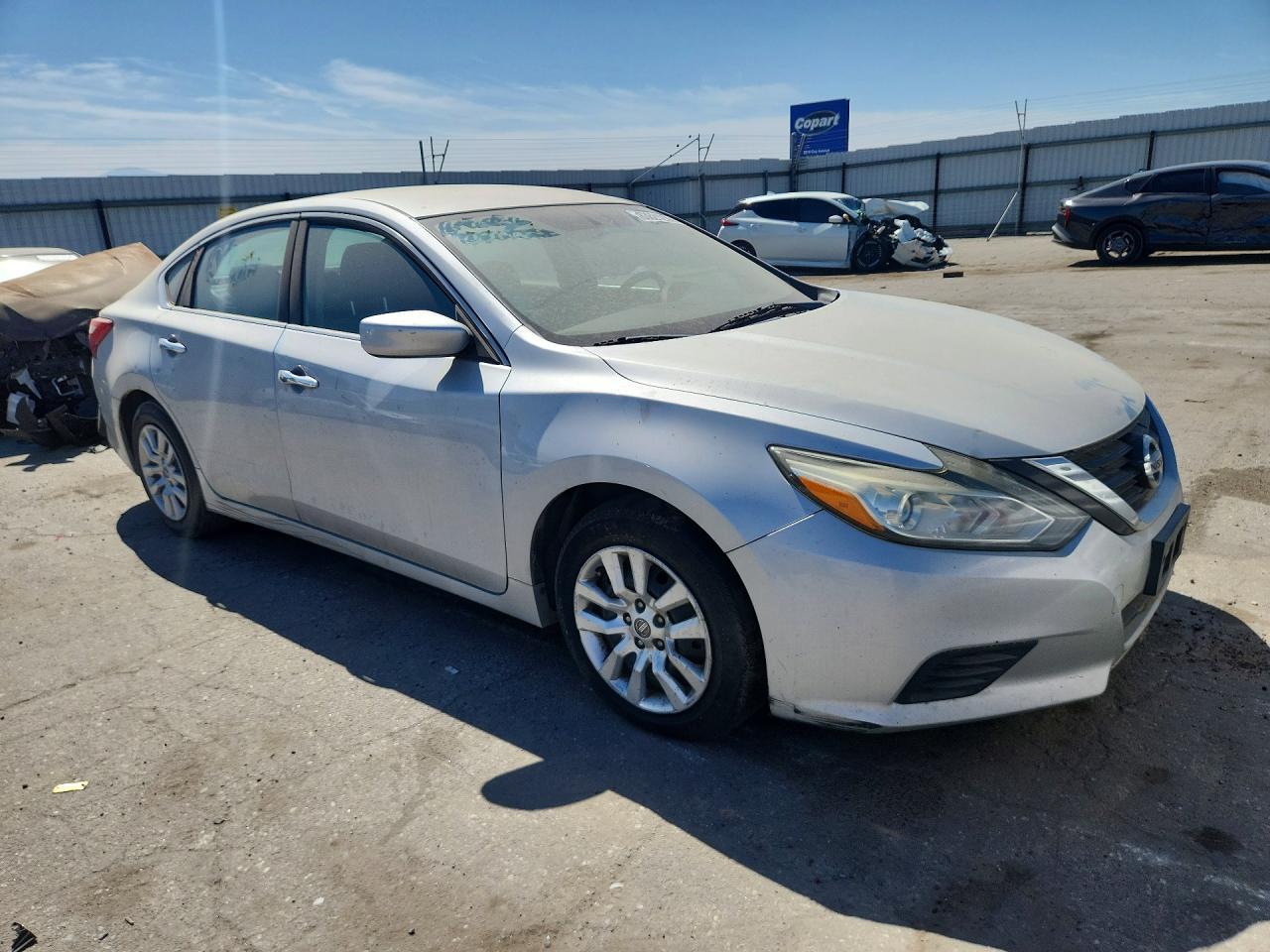 2016 Nissan Altima 2.5 S - Фото 4