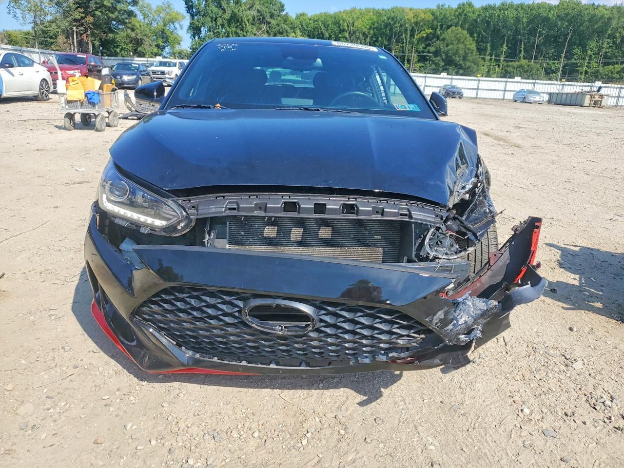 2020 Hyundai Veloster 2.0L Premium - Фото 5