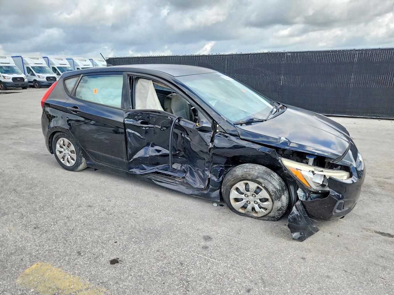 2016 Hyundai Accent Se - Фото 4