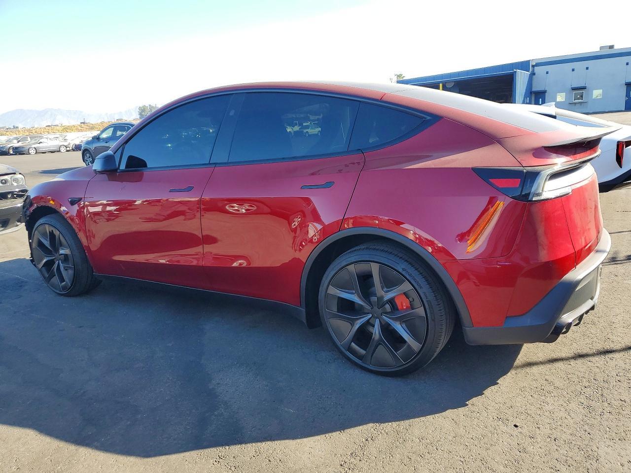 2026 Tesla Model Y - Image 2