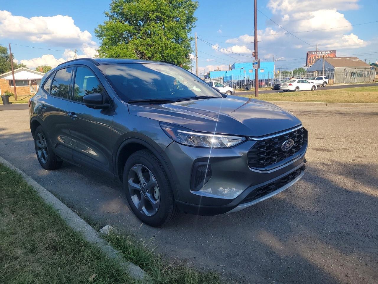 2025 Ford Escape St Line