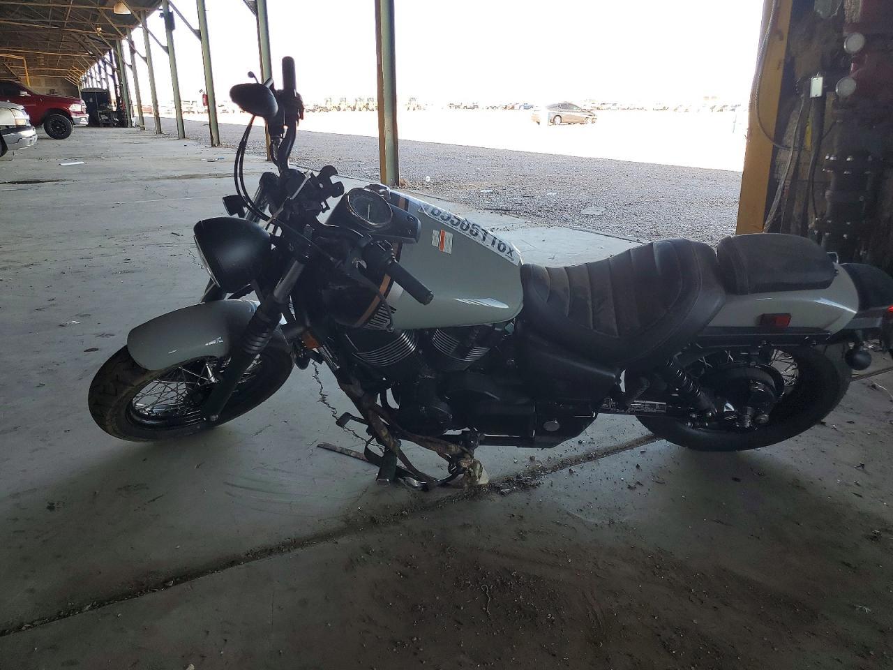 2025 Honda Vt750 C2B - Image 3