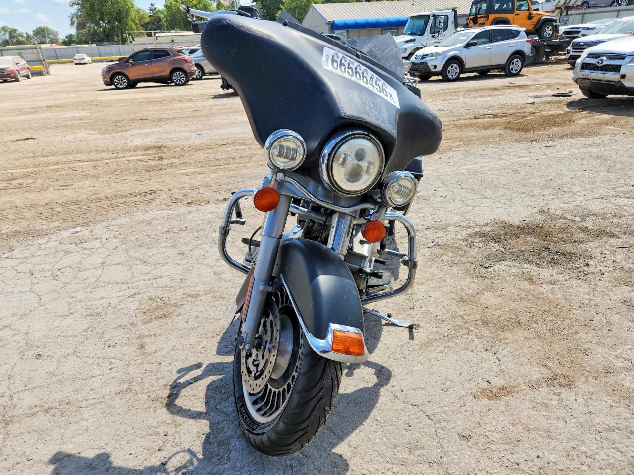 2009 Harley-Davidson Flht - Image 2