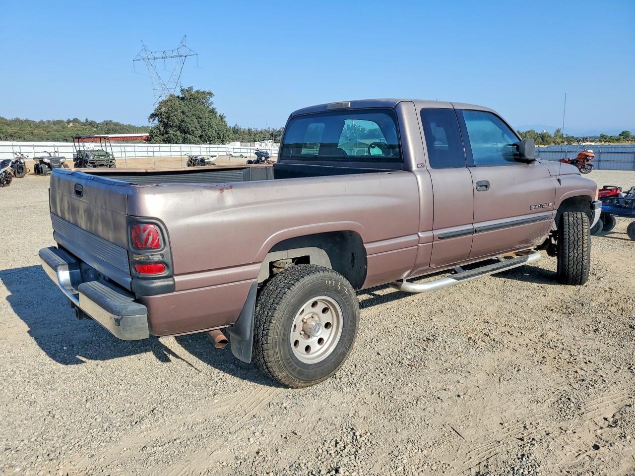2001 Dodge Ram 1500 - Фото 3