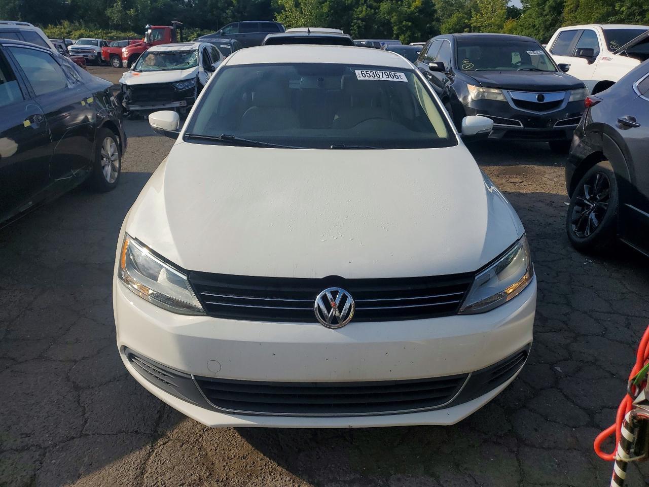 2013 Volkswagen Jetta Se - Image 5