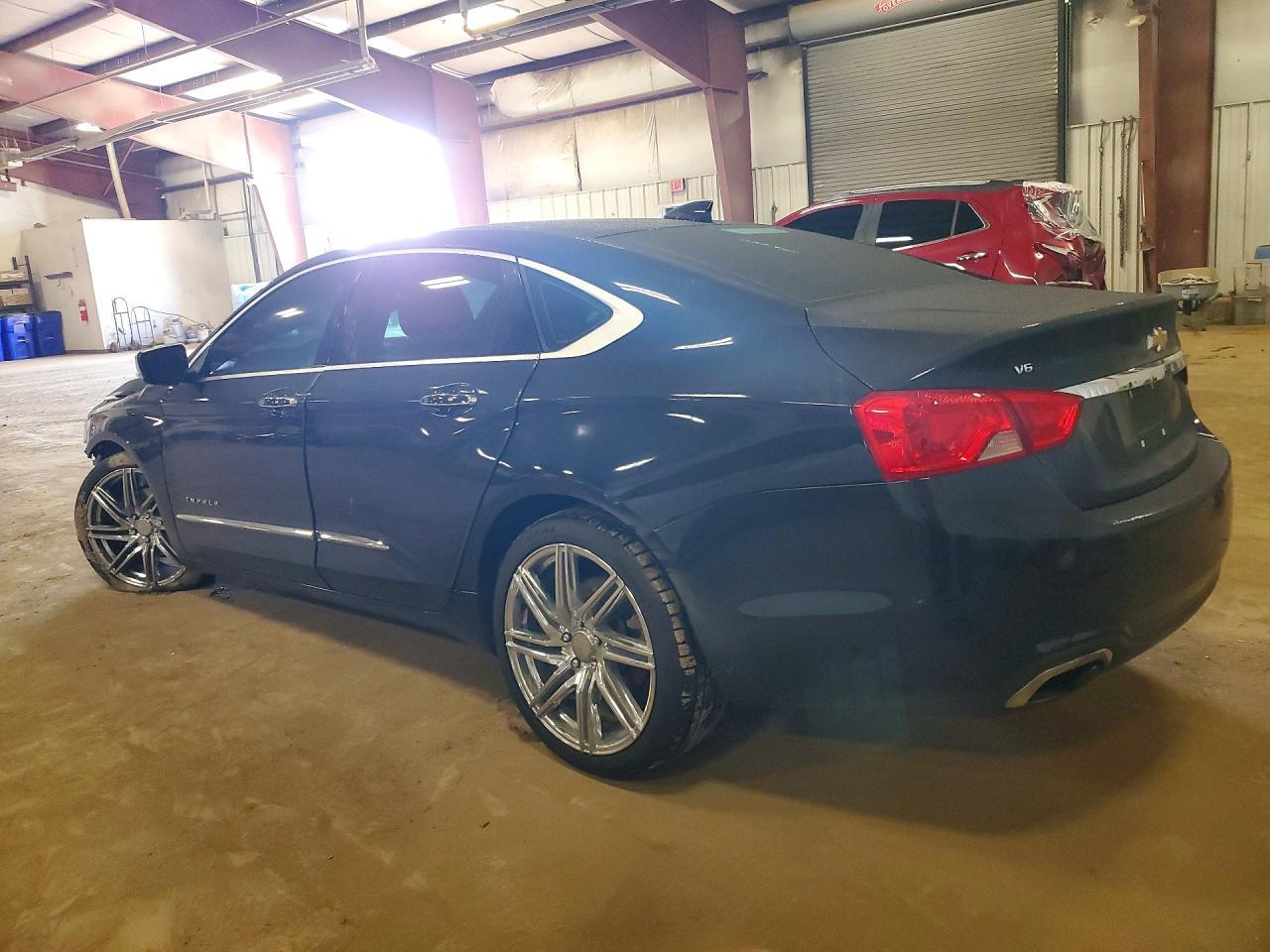 2018 Chevrolet Impala Premier - Фото 2