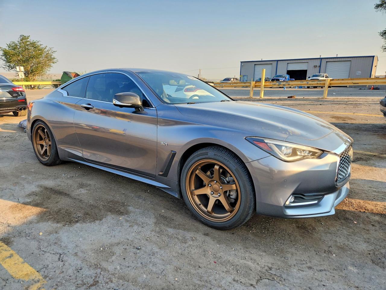 2017 Infiniti Q60 3.0T Premium - Фото 4