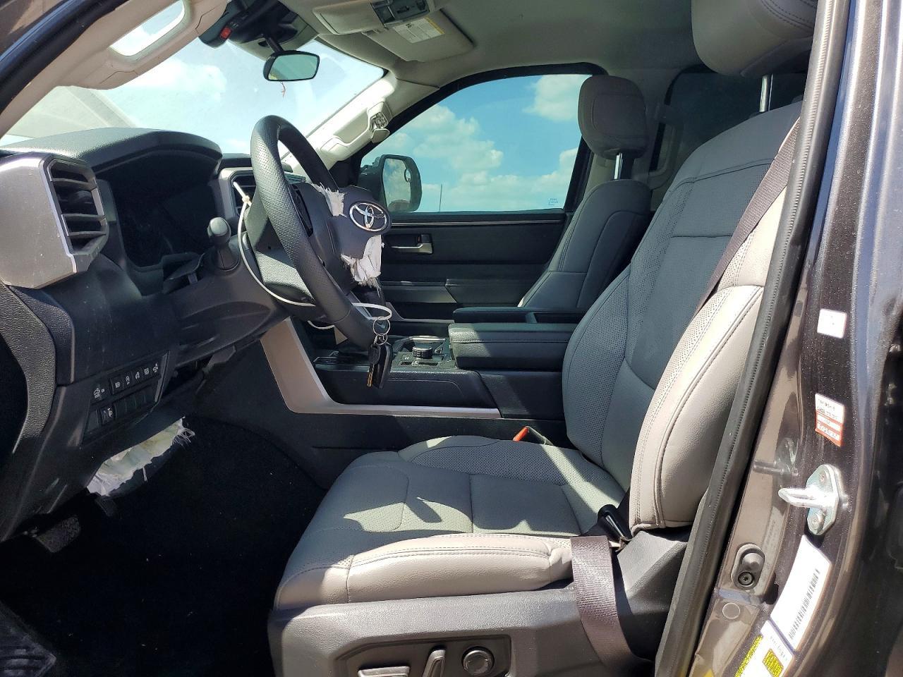 2024 Toyota Tundra Sr5 - Image 7