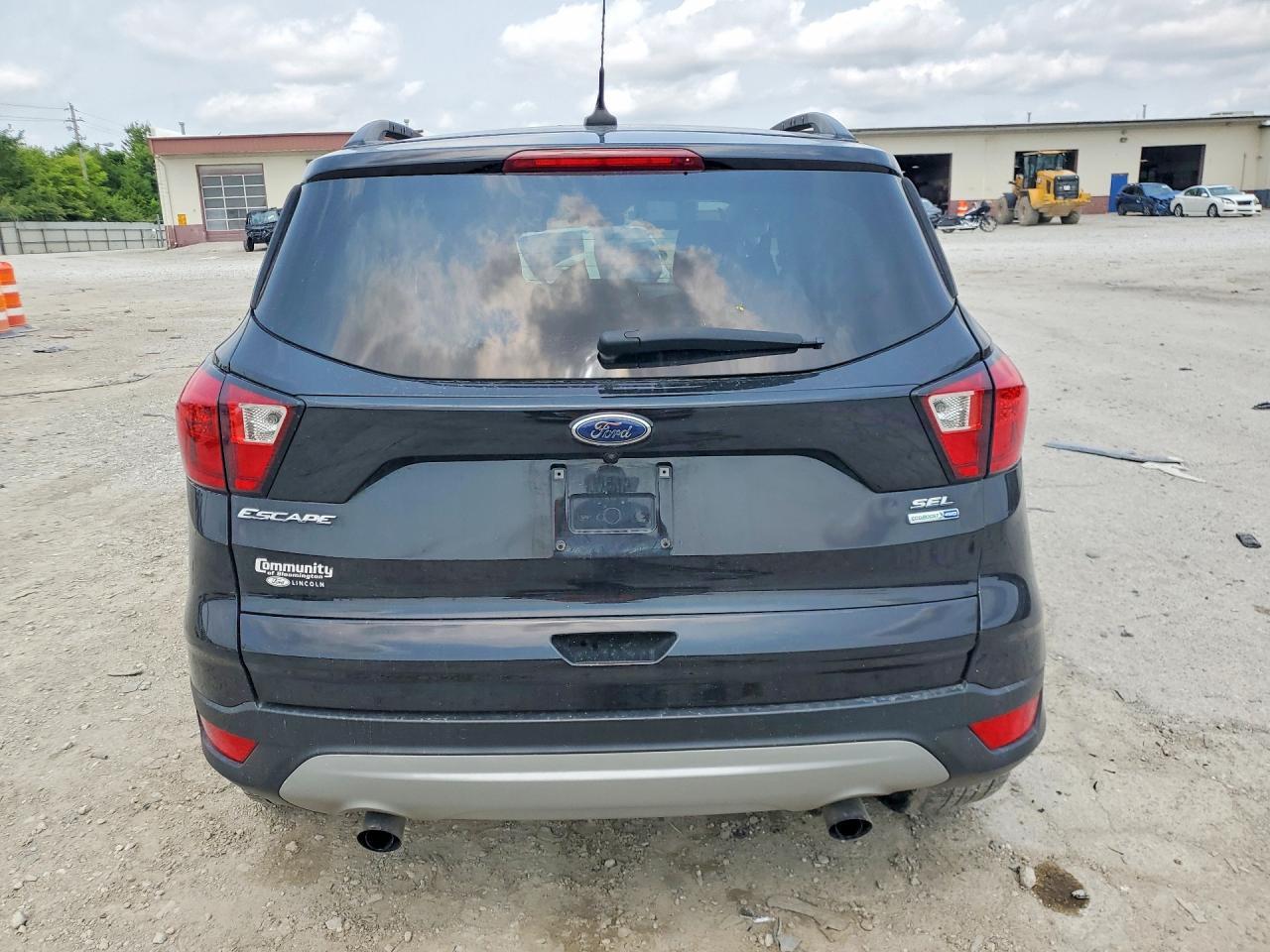 2019 Ford Escape Sel - Фото 6