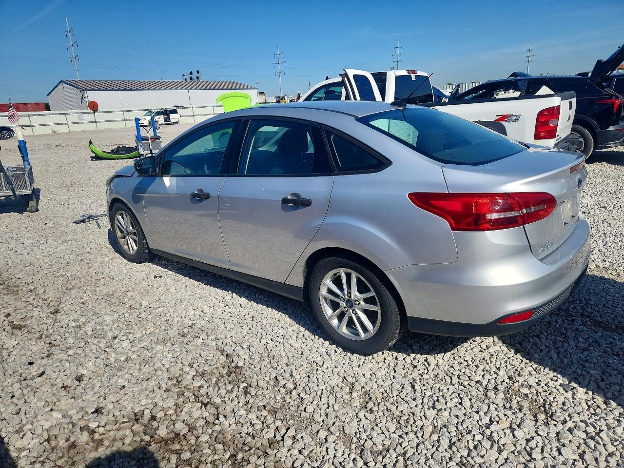 2015 Ford Focus S - Image 2