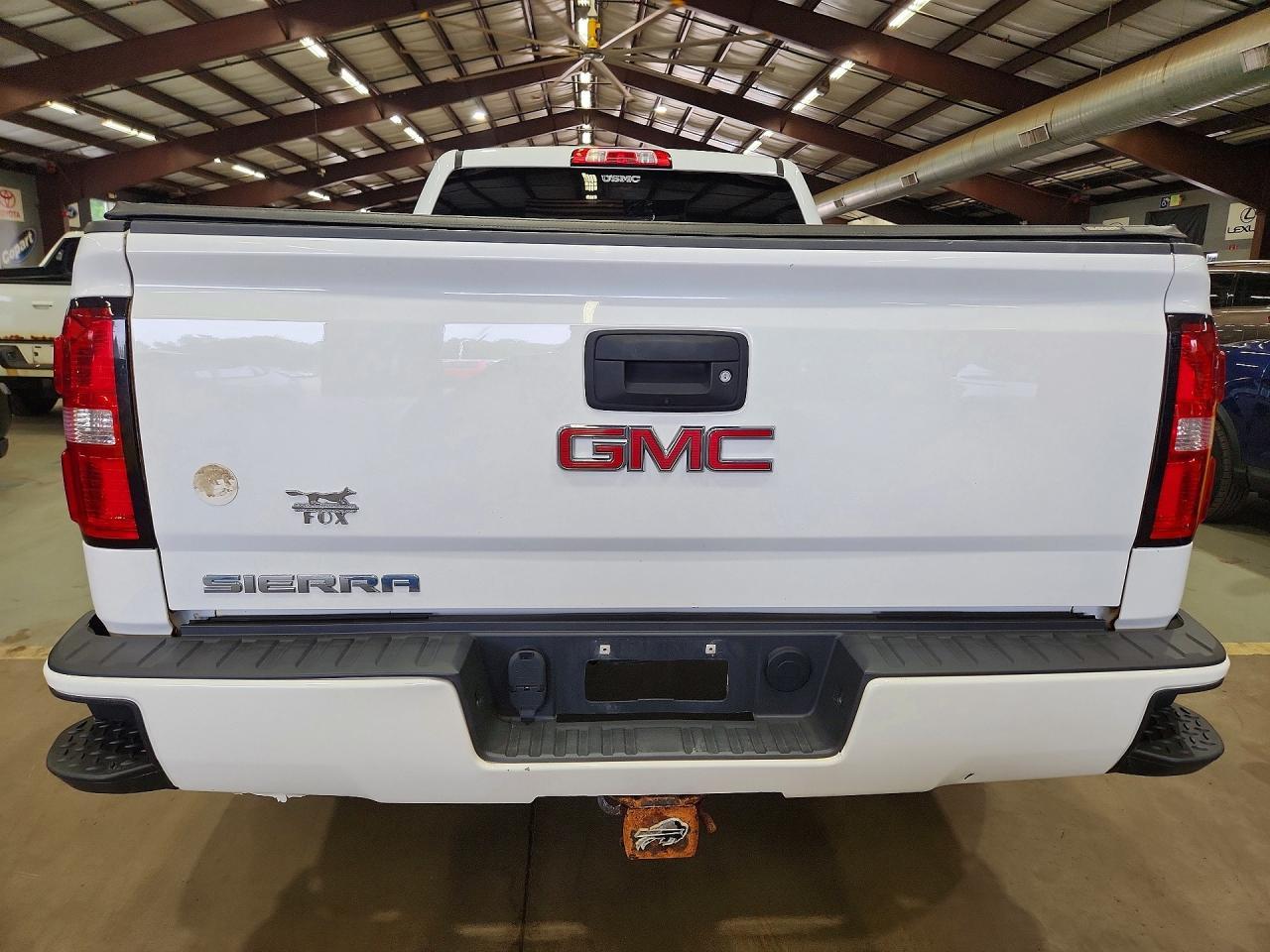 2017 GMC Sierra K1500 - Фото 6