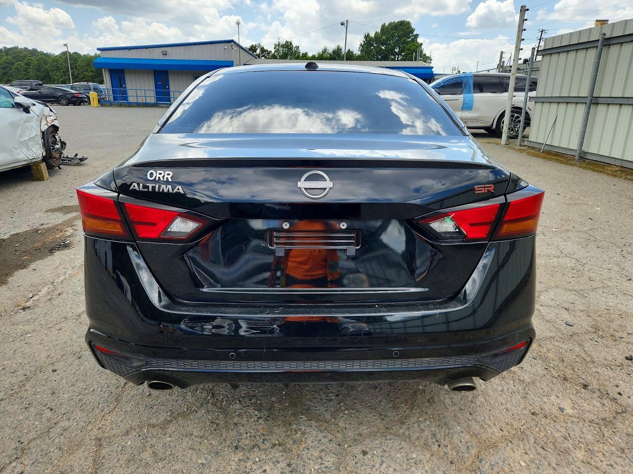 2023 Nissan Altima Sr - Image 6