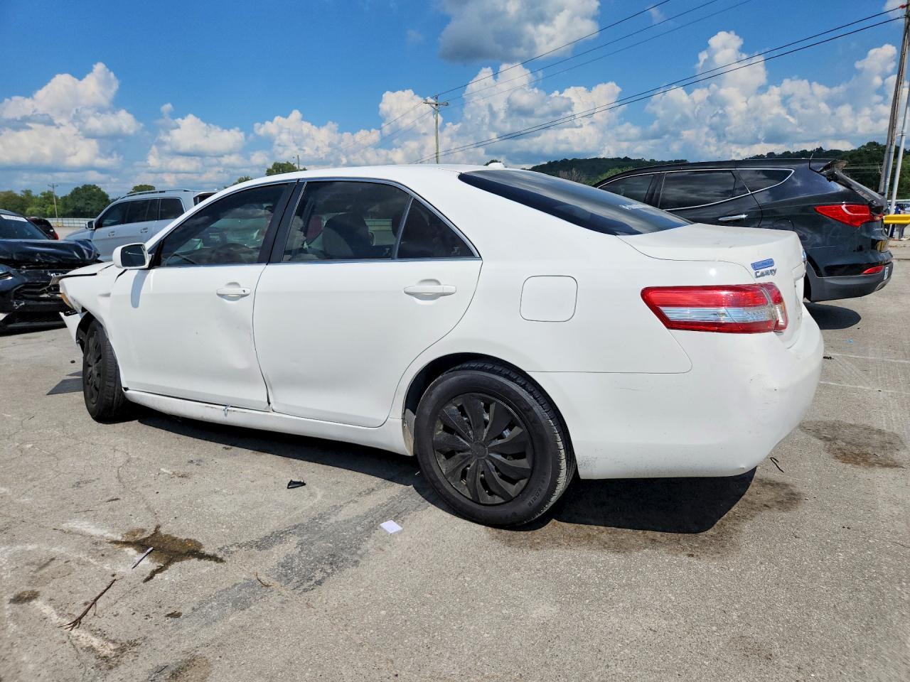 2010 Toyota Camry Le - Фото 2