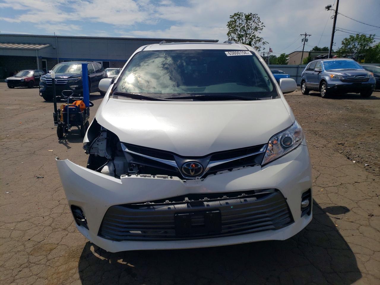2019 Toyota Sienna Xle Premium 7-Passenger - Фото 5