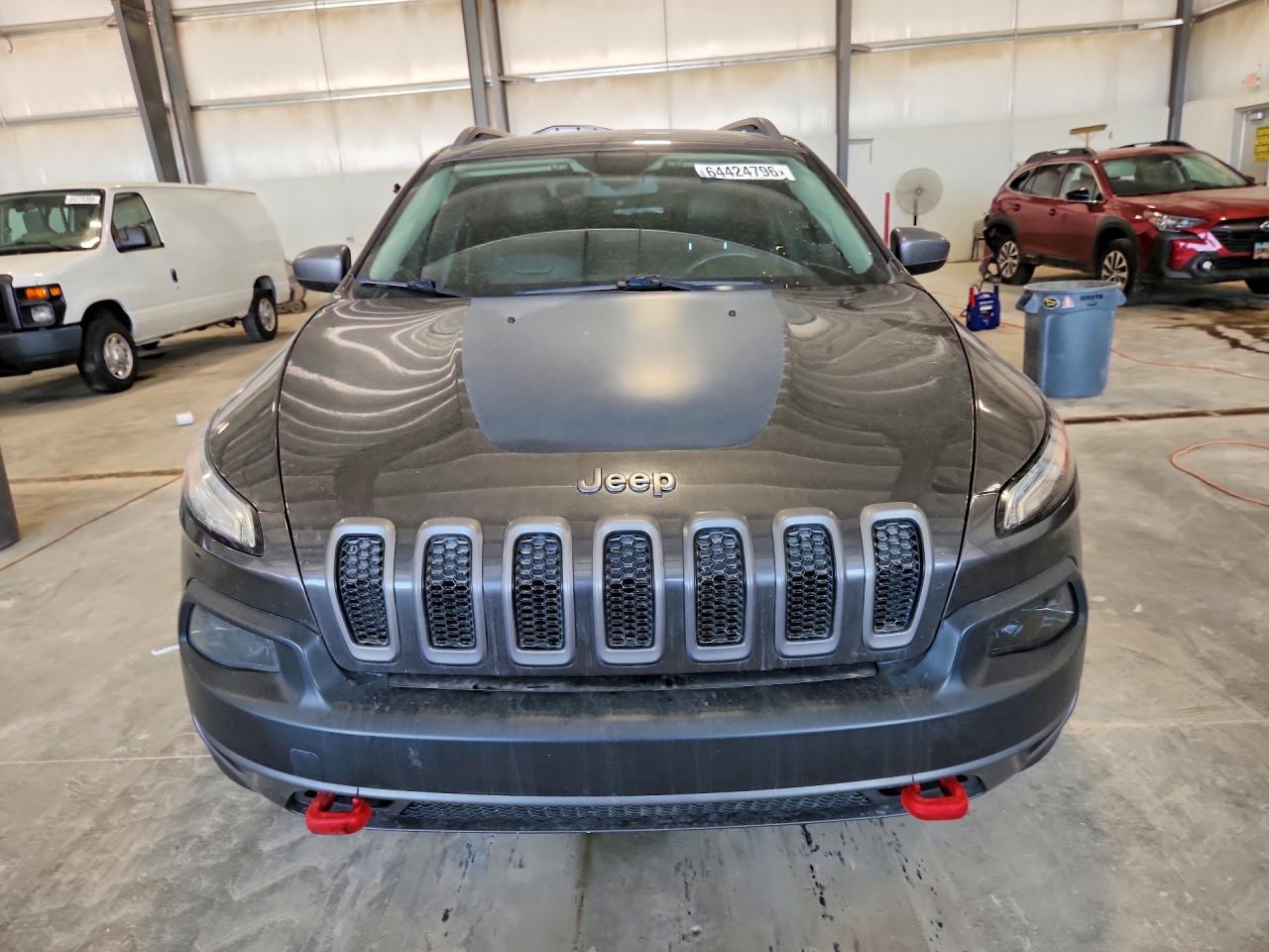 2015 Jeep Cherokee Trailhawk - Image 5