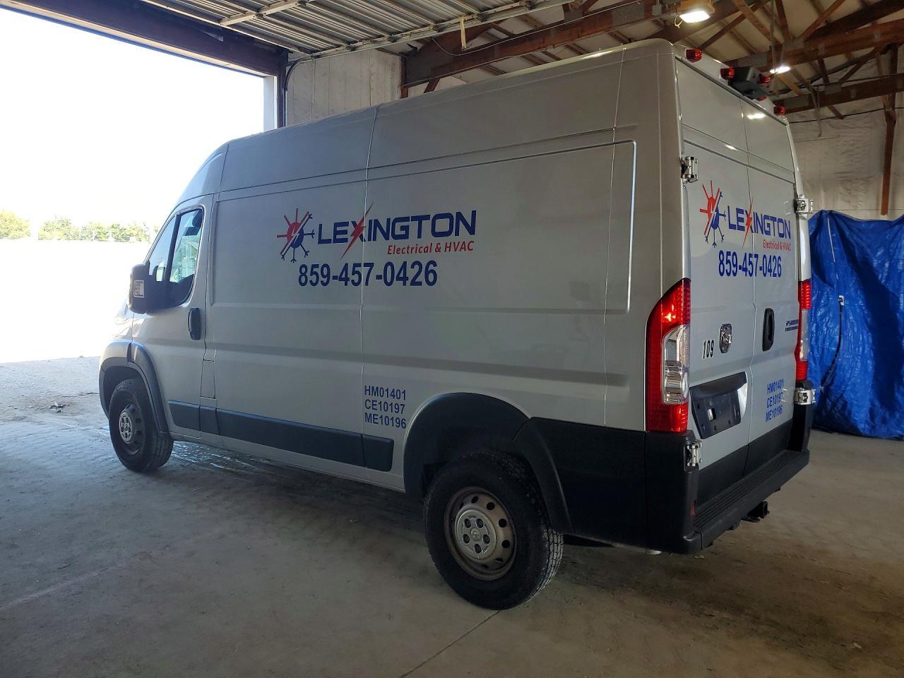 2023 Ram Promaster 1500 Delivery Van - Фото 2