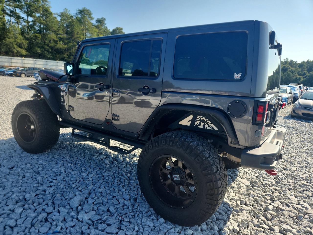 2017 Jeep Wrangler Unlimited Rubicon - Image 2