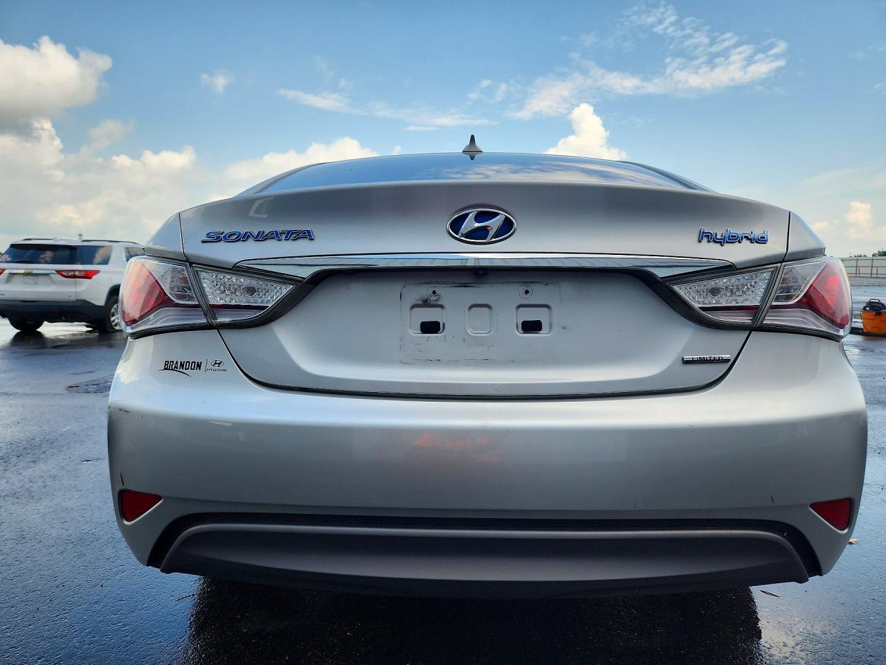 2013 Hyundai Sonata Hybrid - Image 6
