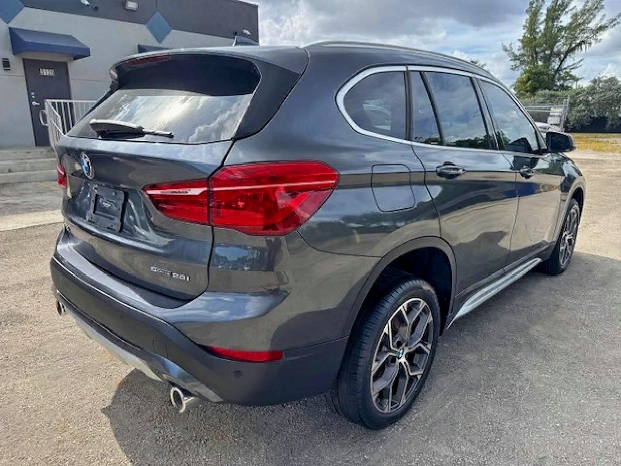 2020 BMW X1 Sdrive2 - Фото 3