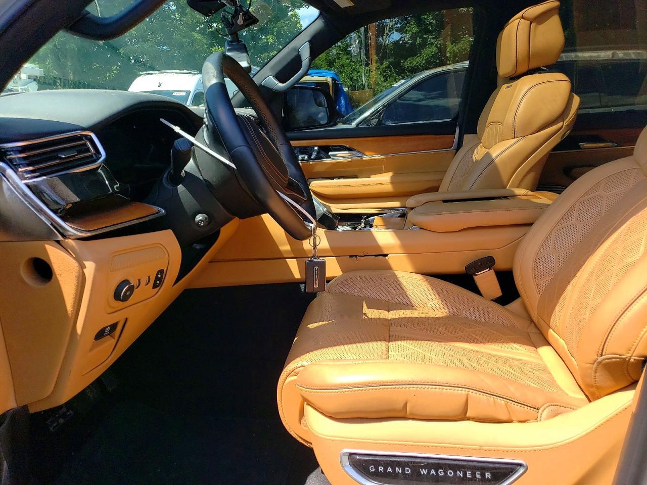 2022 Jeep Grand Wagoneer Series Iii - Image 7