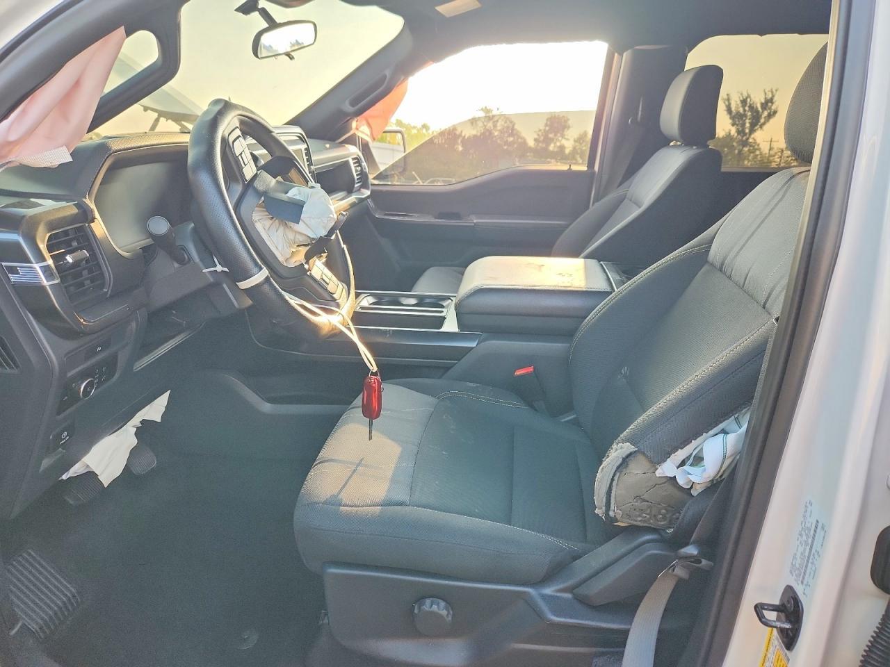 2025 Ford F150 Stx - Фото 7