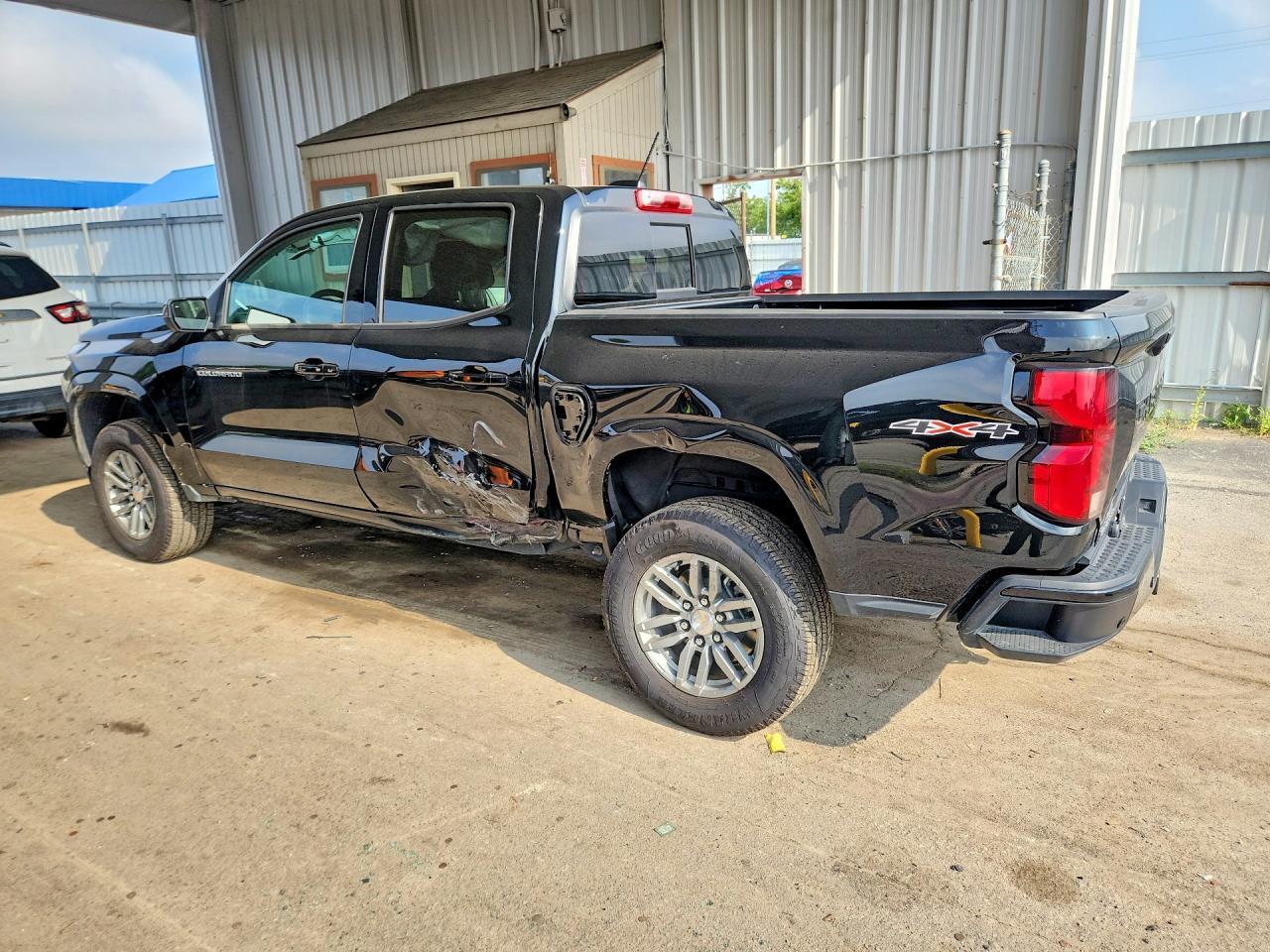 2026 Chevrolet Colorado Lt - Image 2