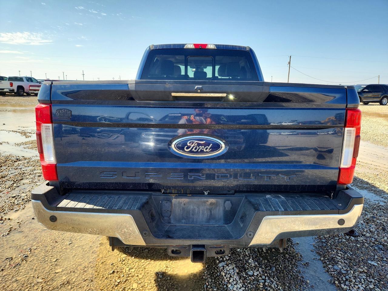 2017 Ford F250 Super Duty - Фото 6