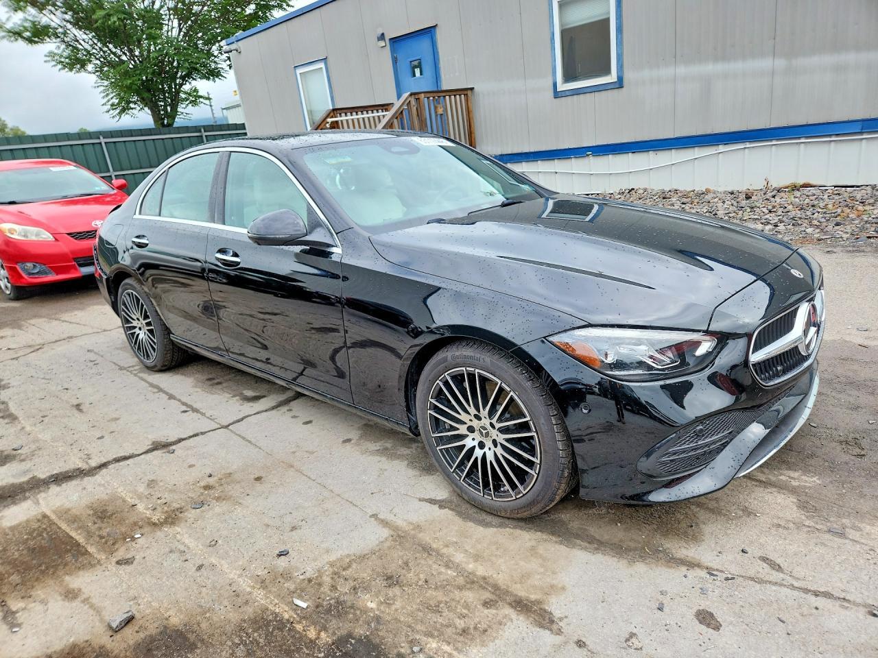 2025 Mercedes-Benz C 300 4Matic - Image 4