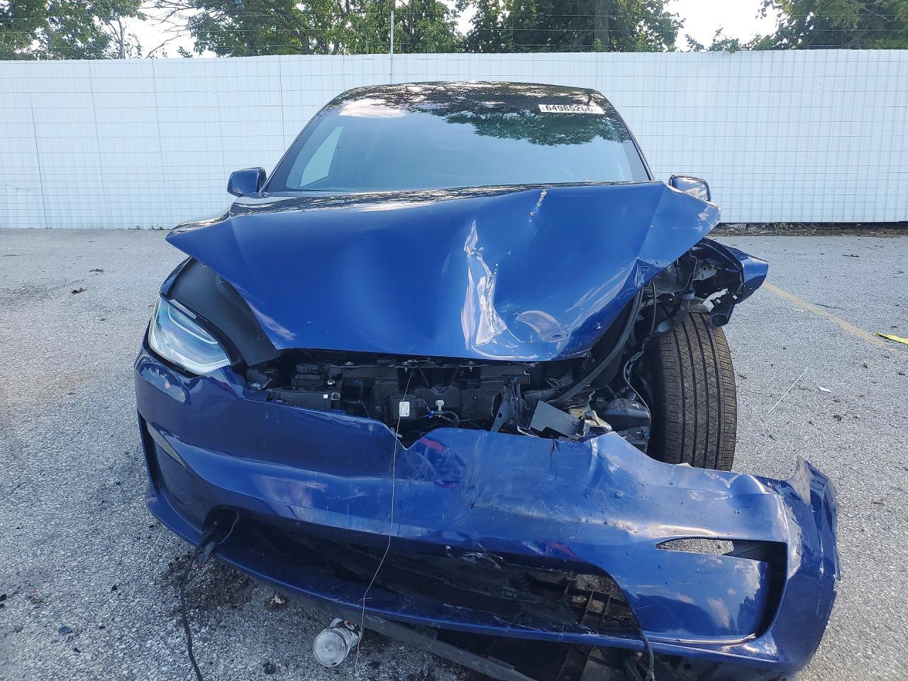 2023 Tesla Model X - Image 5
