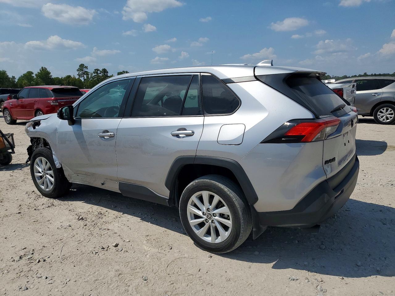 2023 Toyota Rav4 Le - Image 2