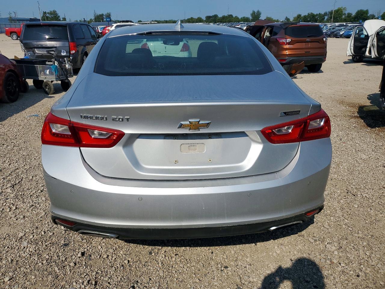 2016 Chevrolet Malibu Premier - Image 6