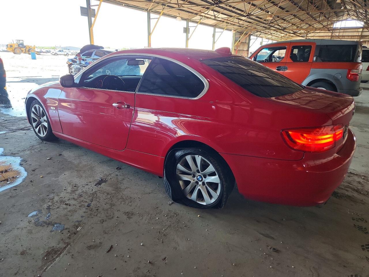 2011 BMW 328 Xi Sulev - Фото 2