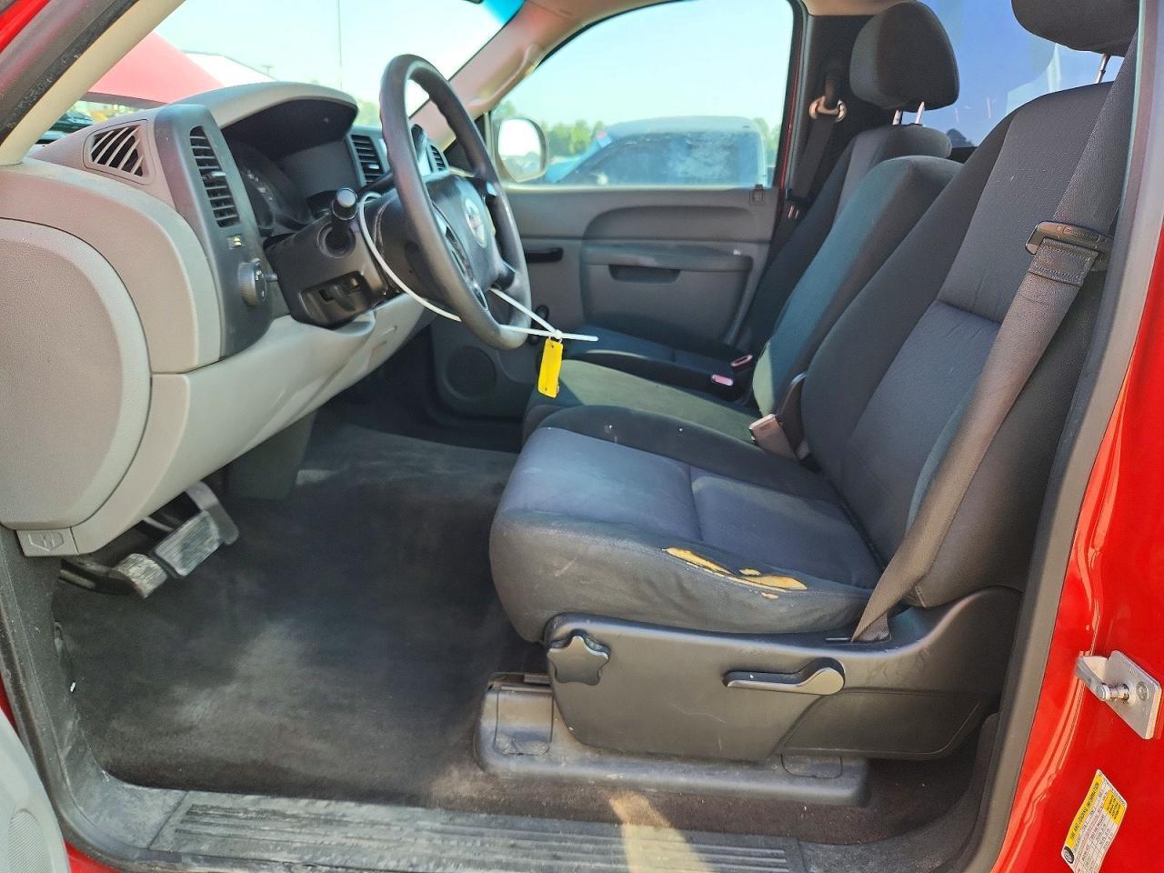 2013 GMC Sierra C1500 - Image 7