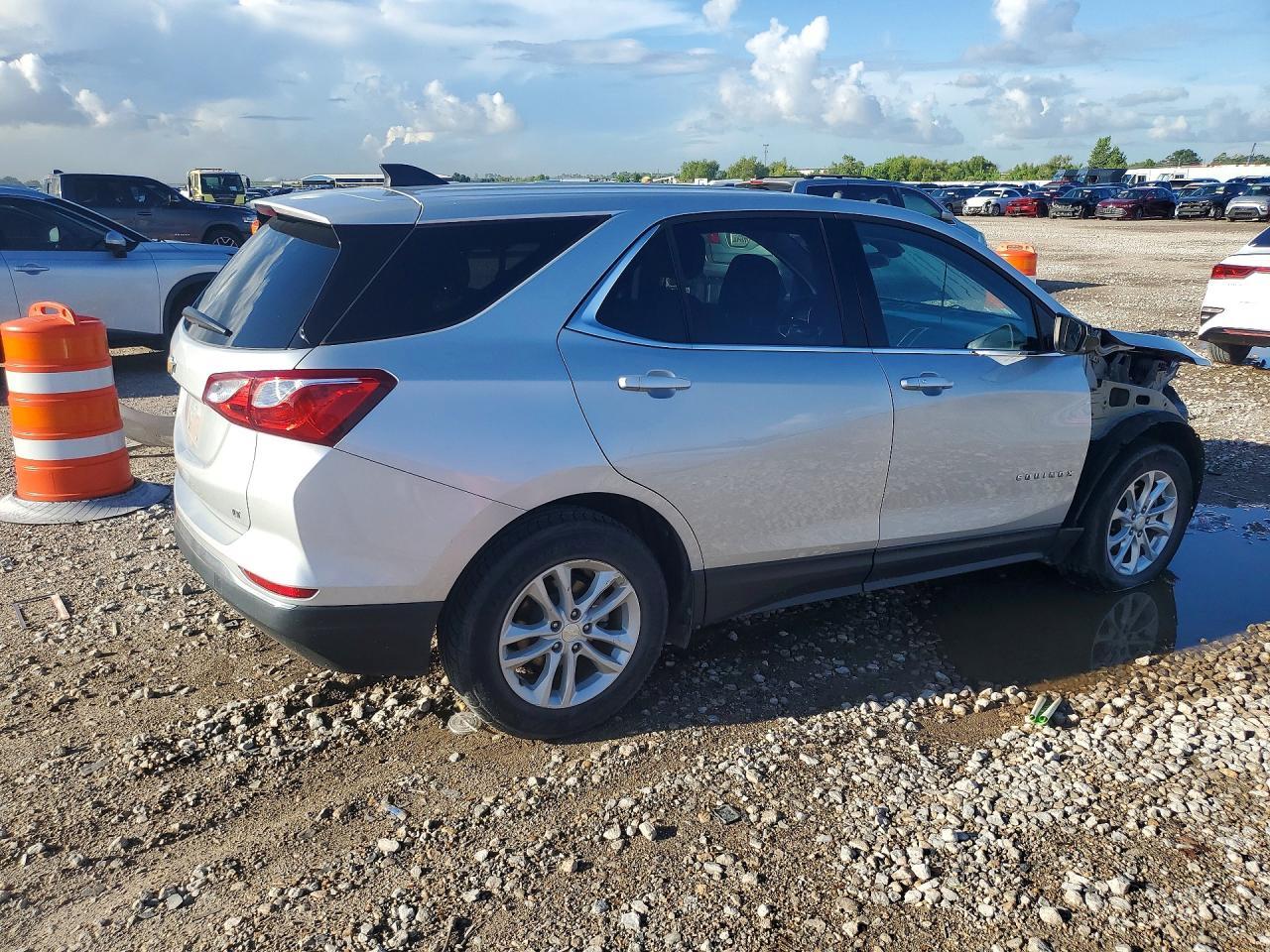 2020 Chevrolet Equinox Lt - Image 3