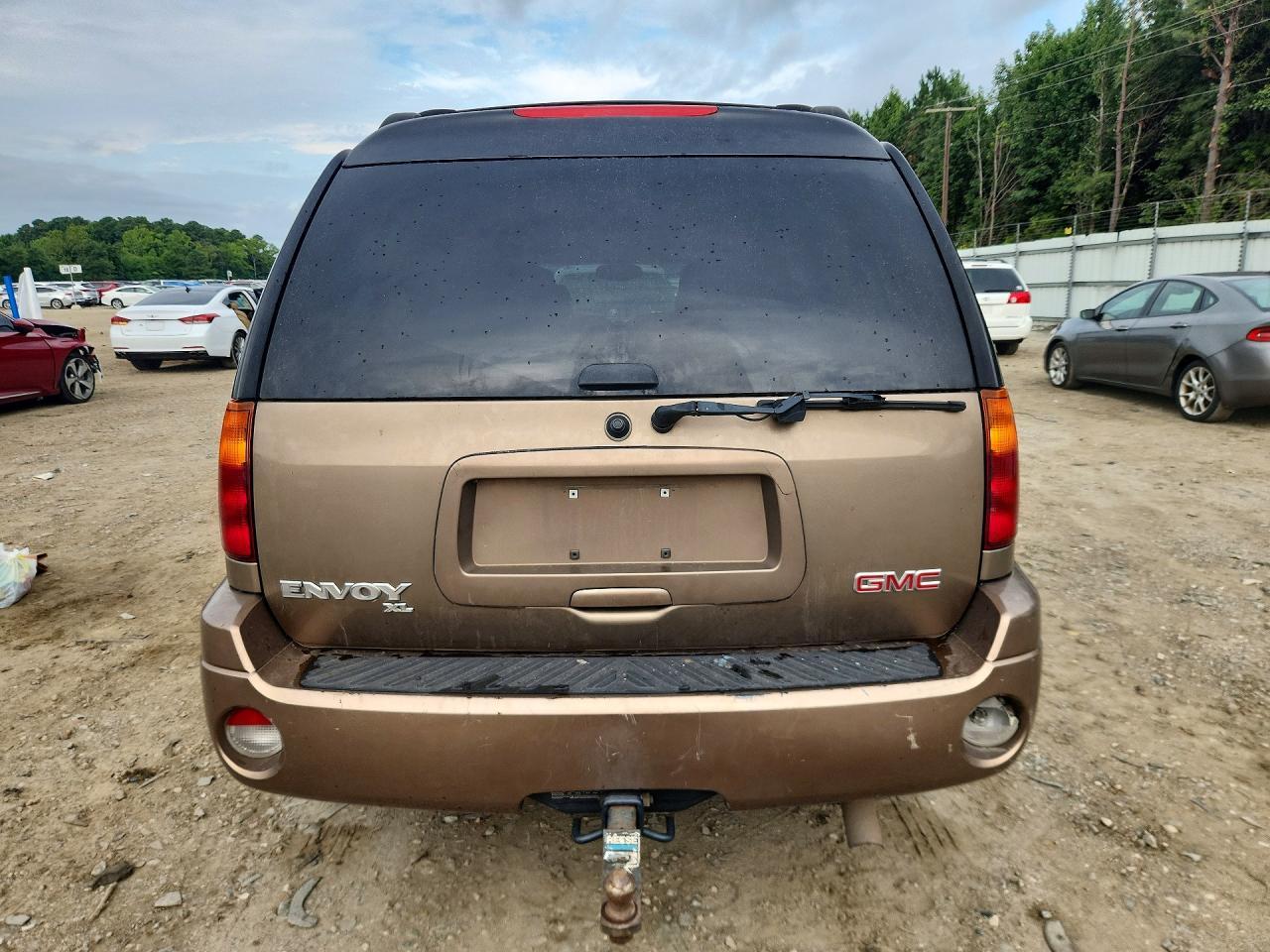 2003 GMC Envoy Xl - Image 6