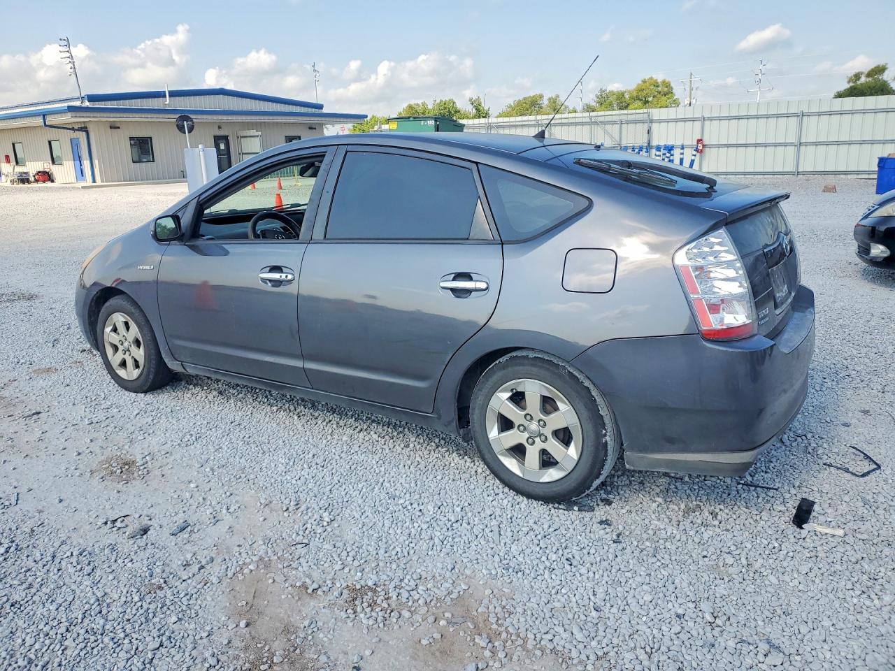 2007 Toyota Prius Base - Image 2
