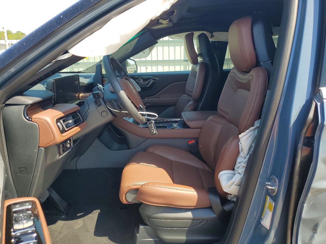 2026 Lincoln Aviator Reserve - Фото 7