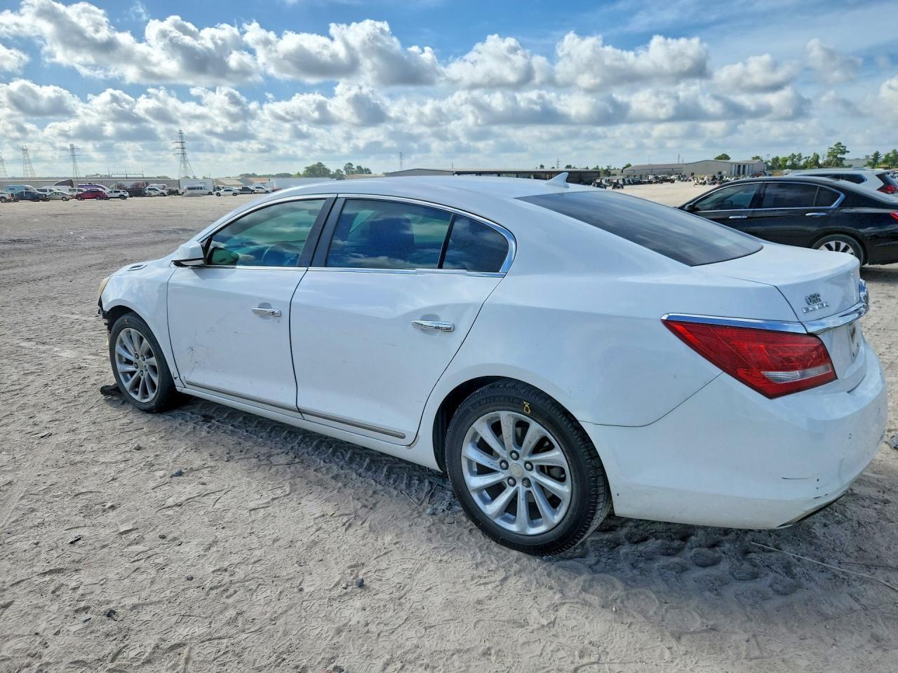 2014 Buick Lacrosse - Image 2