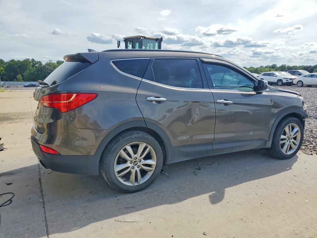 2014 Hyundai Santa Fe Sport 2.0T - Image 3