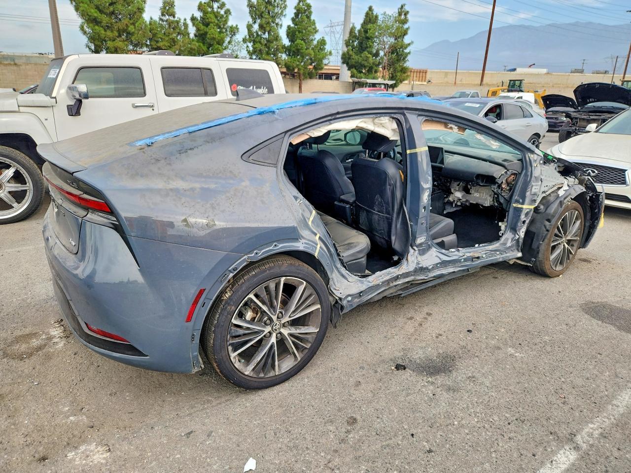 2024 Toyota Prius Xle - Фото 3
