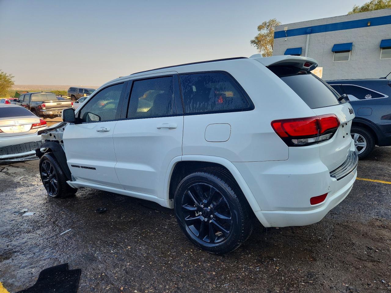 2021 Jeep Grand Cherokee Laredo - Фото 2