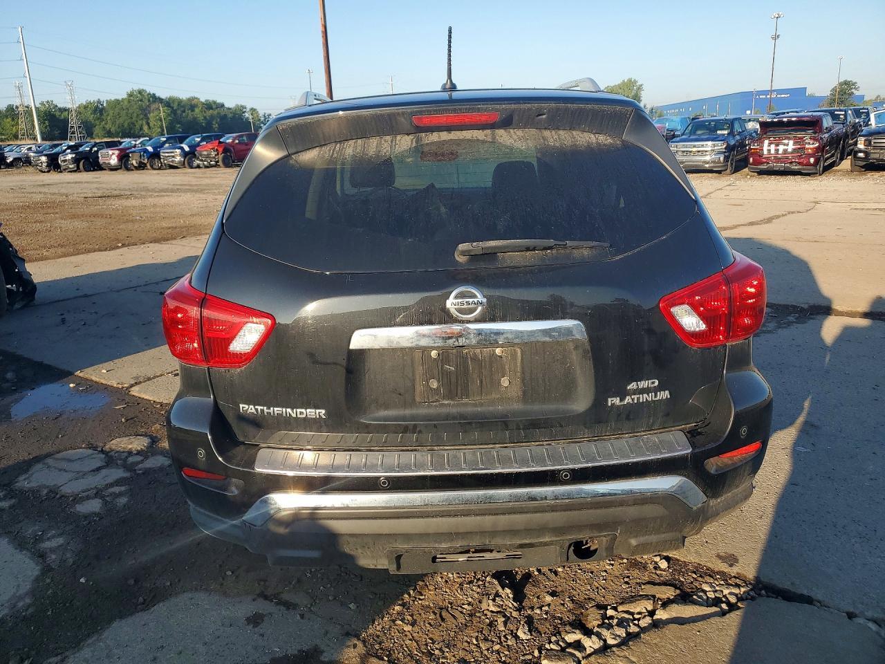 2018 Nissan Pathfinder Platinum - Фото 6