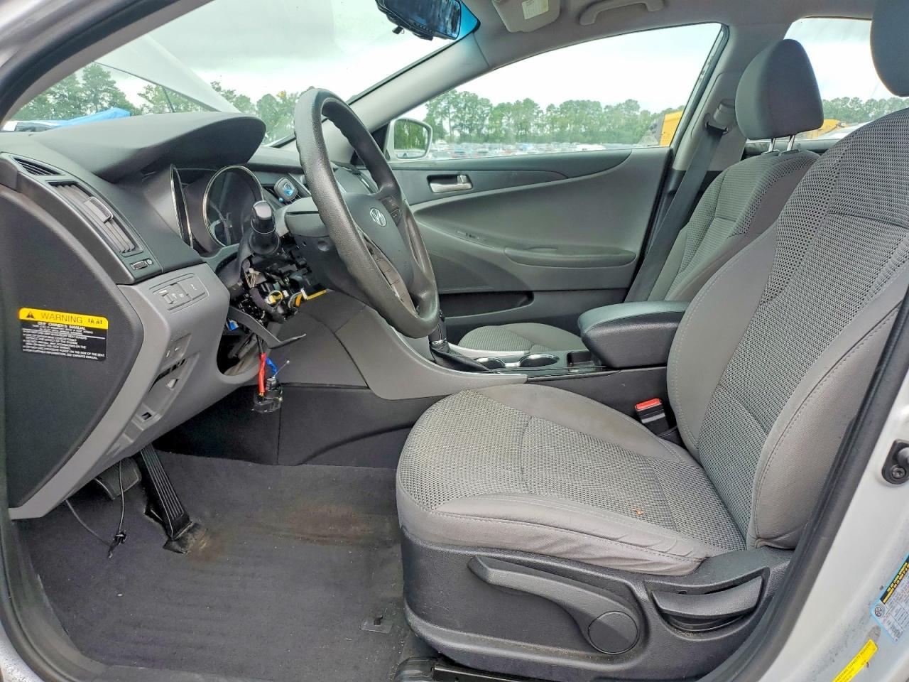 2012 Hyundai Sonata Gls - Image 7